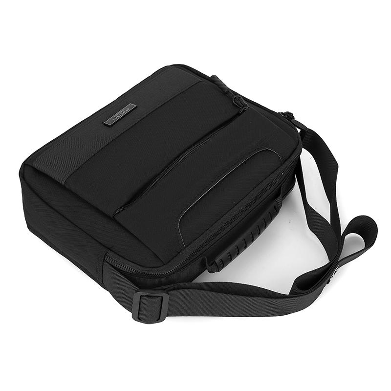 Durable Crossbody Bag Men's Large Capacity Water-Repellent Shoulder Bag Commuter Business Handbag