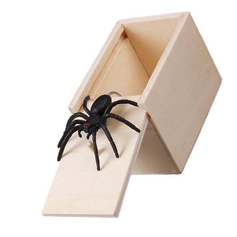Gruselige Streichbox mit Spinne - Überraschungsspielzeug aus Holz