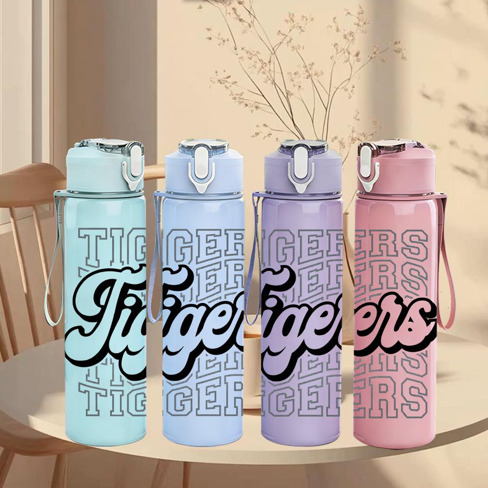 1PC Repeating Tigers Bold Letter Mark 750ml Color Plastic Water Bottle Leakproof Flip Straw Lid For Sports Office Home Use