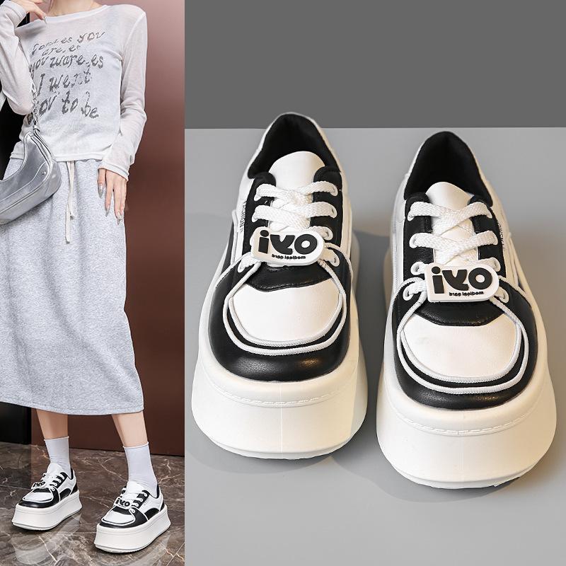 Muffin Platform White Shoes Women's Versatile Niche Board Shoes New Spring and Autumn Heightening Casual Sports Shoes