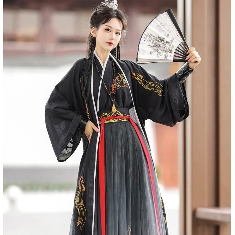 Modifizierter Hanfu-Tagesanzug im chinesischen Song-Dynastie-Stil