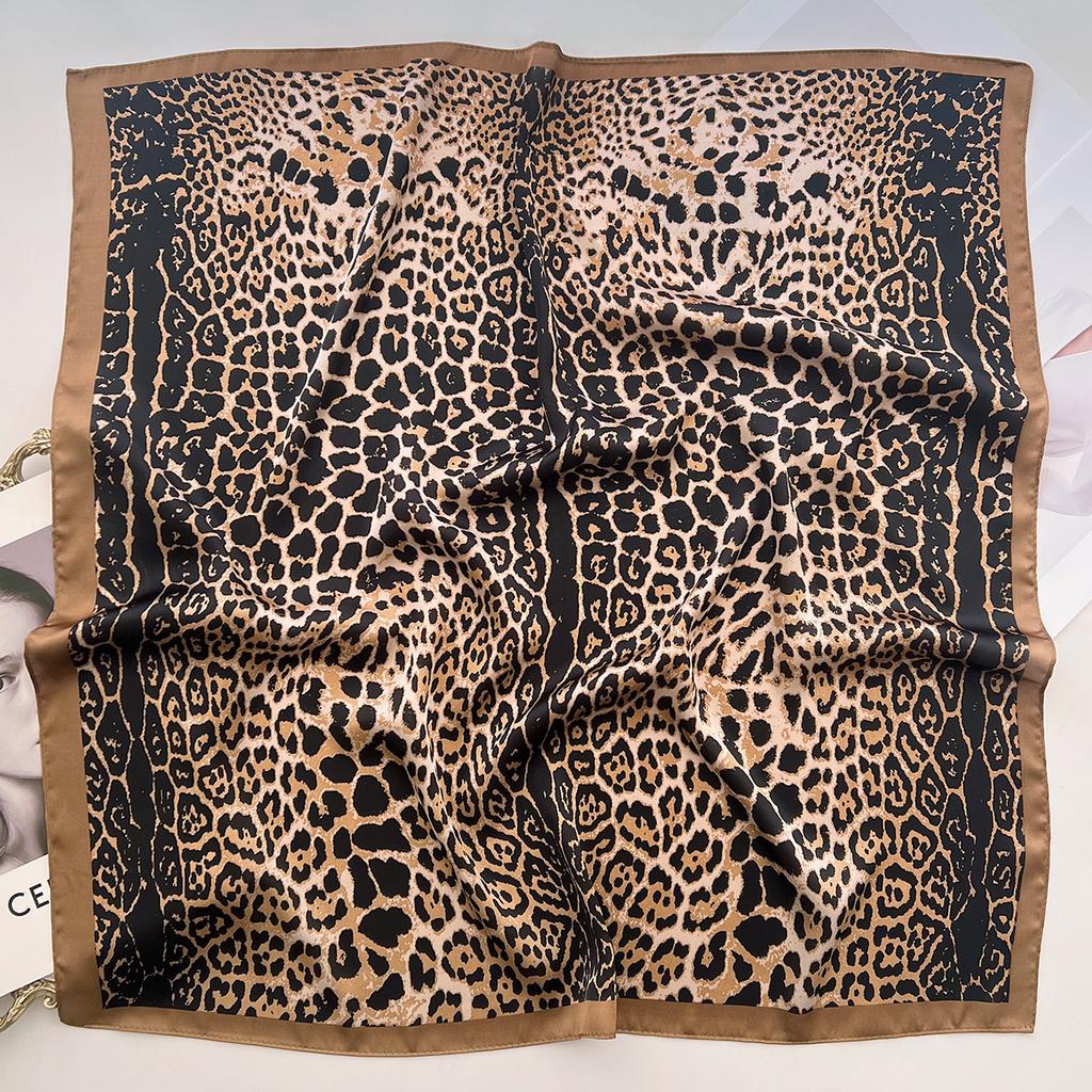 Square Scarf For Women Bandanna Spring/Summer Leopard Print Headband Neckerchief Imitation Silk Hair Scarf With A Shirt