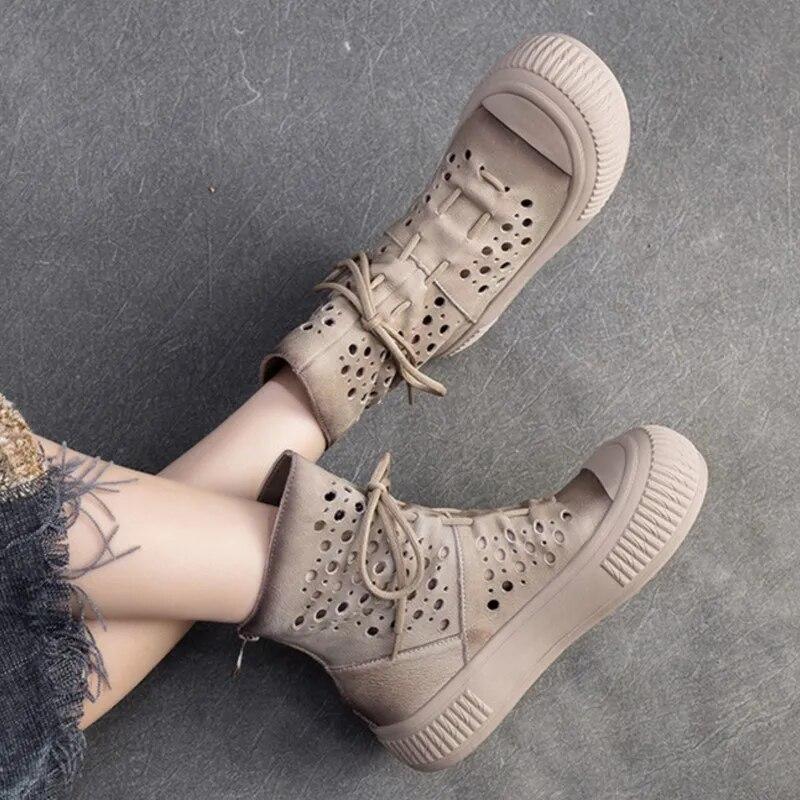 Johnature Atmungsaktive ausgehöhlte Sommerstiefel Echtledersandalen Retro Vielseitige Damenschuhe