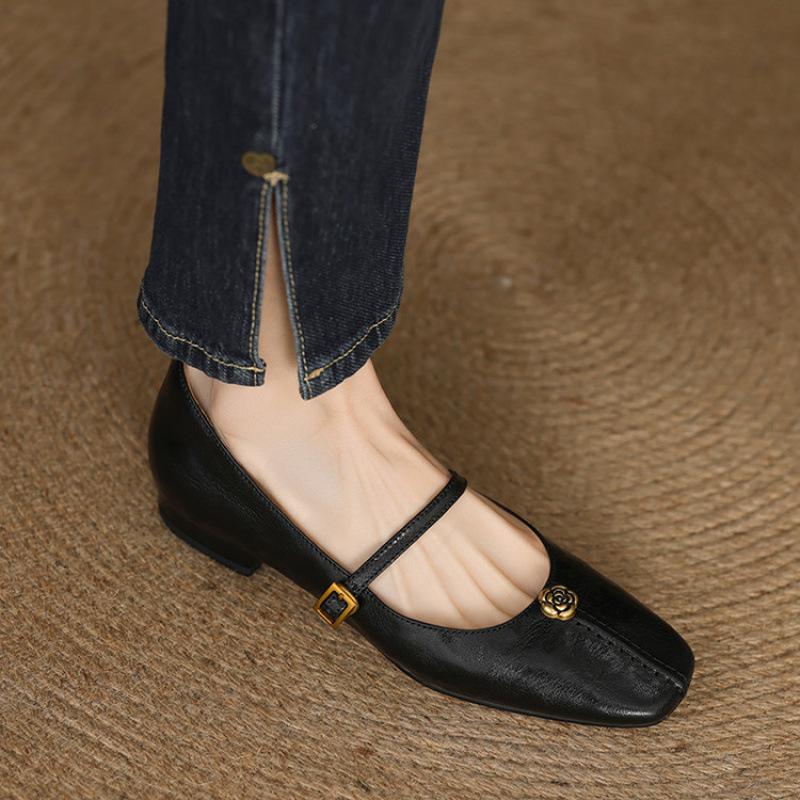 

New low-top leather women s single shoes, comfortable casual single shoes, low-heeled square head soft-soled women s shoes, large size square heel, sh 40