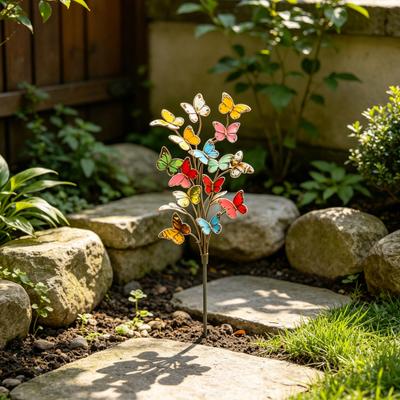 Schmetterlings-Gartenstecker Rustikaler Metall-Deko-Stecker für Topfpflanzen Farbige Vintage-Schmetterlinge Hofkunst für Rasenweg Terrasse Außen Dekoration