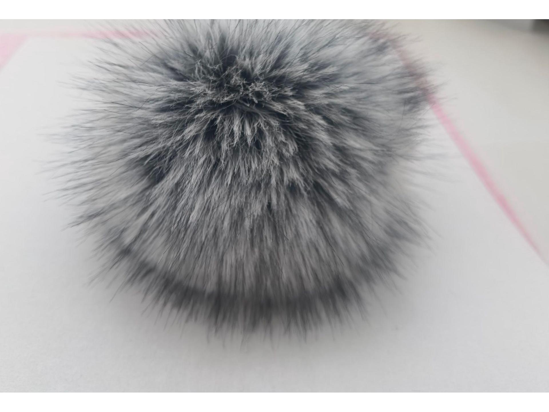 

Помпон из искусственного лисьего меха для шляп, аксессуаров для одежды, брелоков и многого другого 10 cm серый/белый