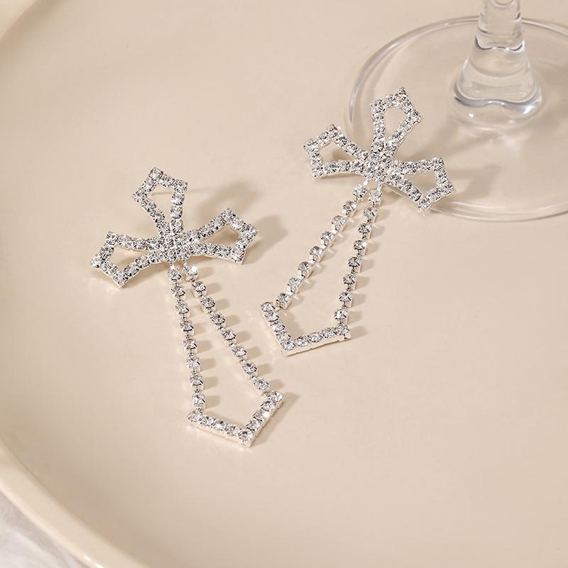 

1 Pair Of Women s Hip-hop Exaggerated Style Sword Shaped Rhinestone Pendant Earrings Suitable For Wear At Parties And Gathering OneSize
