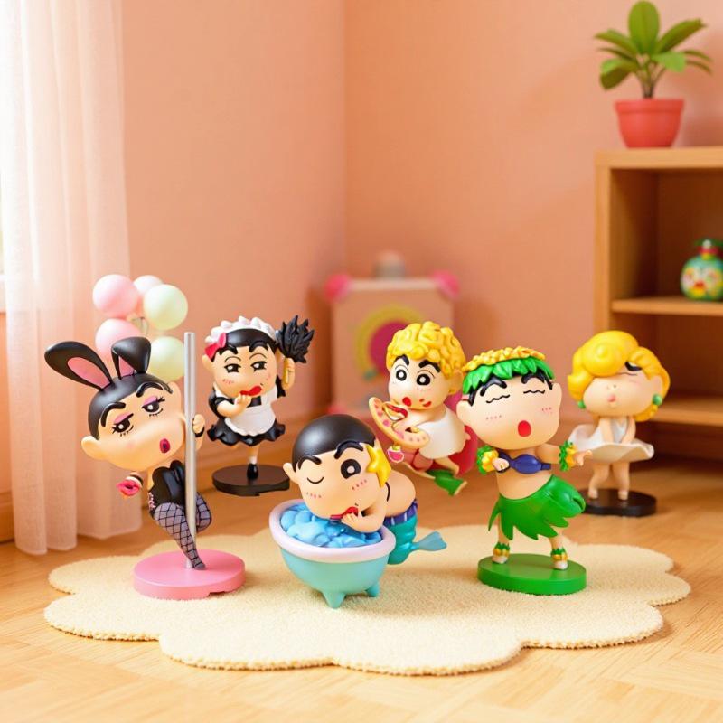Crayon Shin-chan Blind Box Figure: Trendy, Funny, Cute Desktop Doll Birthday Gift.