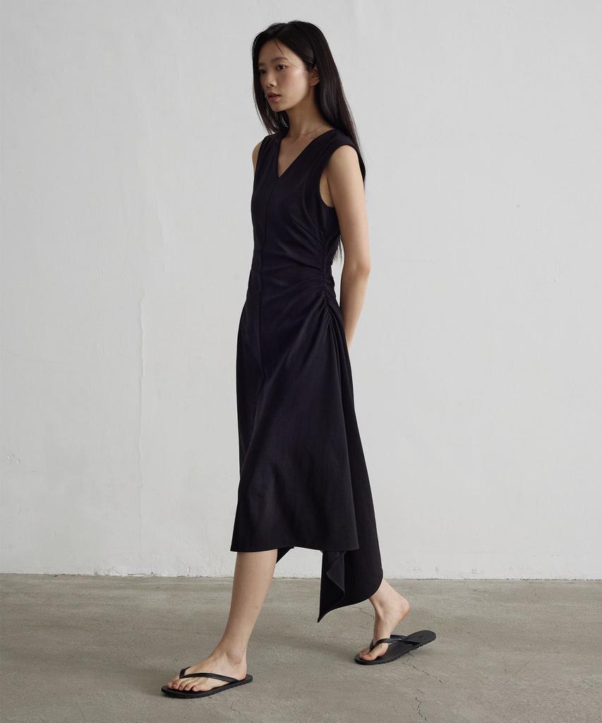 Artid V-Neck Asymmetrical Dress_Black