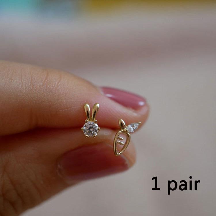 

Модні прикраси Міні Вишукані Дівочі Сережки-пусети з Кроликом та Морквою 1 pair золотий