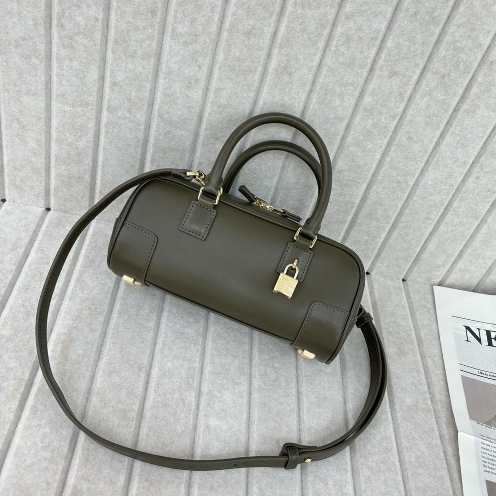 2025 Women's Cowhide Boston Bowling Bag: Versatile Shoulder & Messenger Bag for Commuting & Fashion