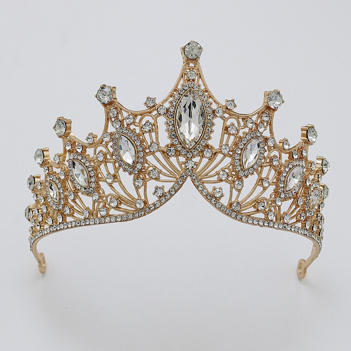 

Свадебная прическа 2024 с короной: Свадебное, на день рождения и выпускное украшение для волос