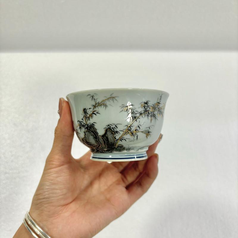 

1 Pcs Chinese Blue and White Ceramic Tea Cup Handmade Landscape Bamboo Leaf Teacup Porcelain Tea Bowl Teaware 130ml Master Cup 130ml