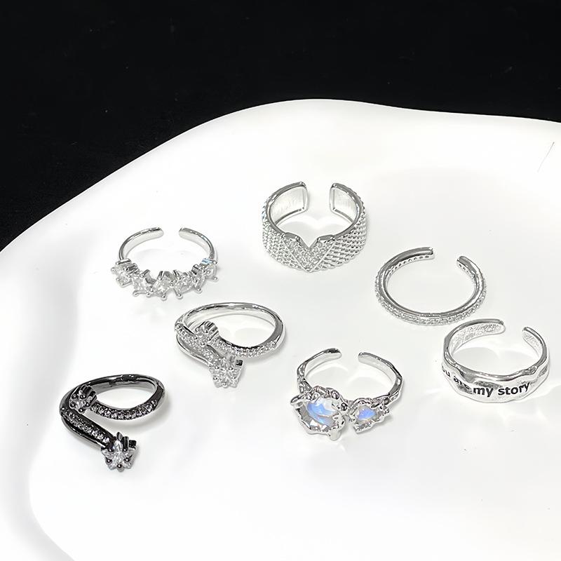 Fashion V Letter Moonstone Diamond Set Open Ring Full Diamond Index Finger Ring Cold Wind Ring