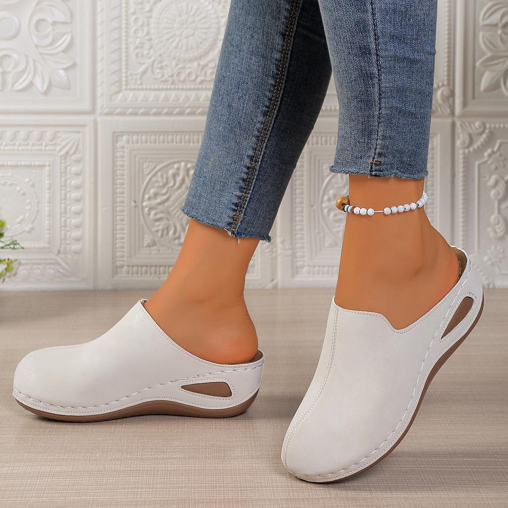 Damen Pantoletten mit klobiger Sohle - Outdoor-Slipper mit geschlossener Zehenpartie aus Wildlederimitat mit Memory-Schaum, leichte Plateau-Hausschuhe für den Herbst