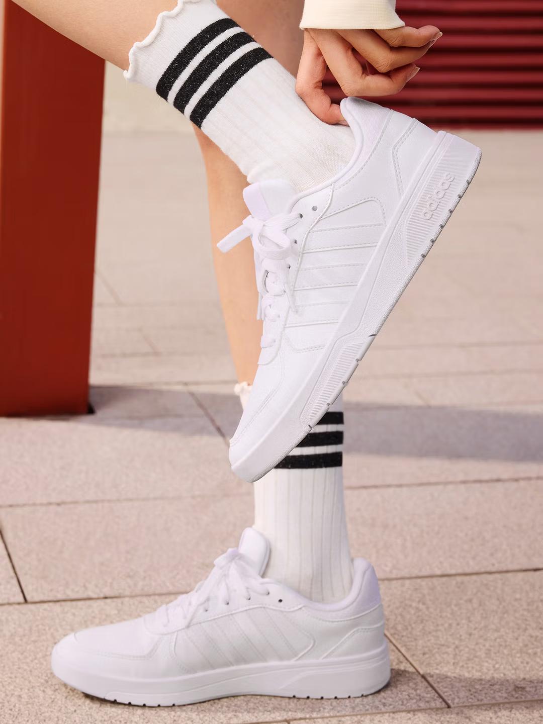 Повседневная обувь Adidas COURTBEAT - Низкие баскетбольные тренировочные кроссовки - ADidas JS3011 35.5 белый