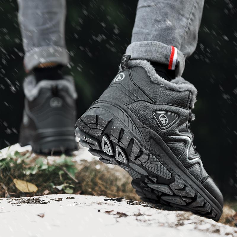 New Large Size High-top Outdoor Hiking Shoes Velvet Cotton Shoes Warm Winter Men's Boots Casual Sports Hiking Shoes