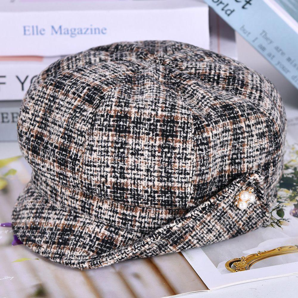 Octagonal Hat With Detachable Short Wavy Wig For Middleaged Women In Spring And Fall Seasons