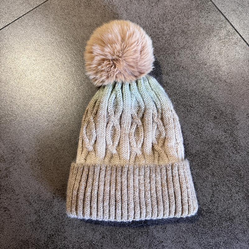 Warm Gradient Color Knit Cap For Adults For Autumn And Winter Use