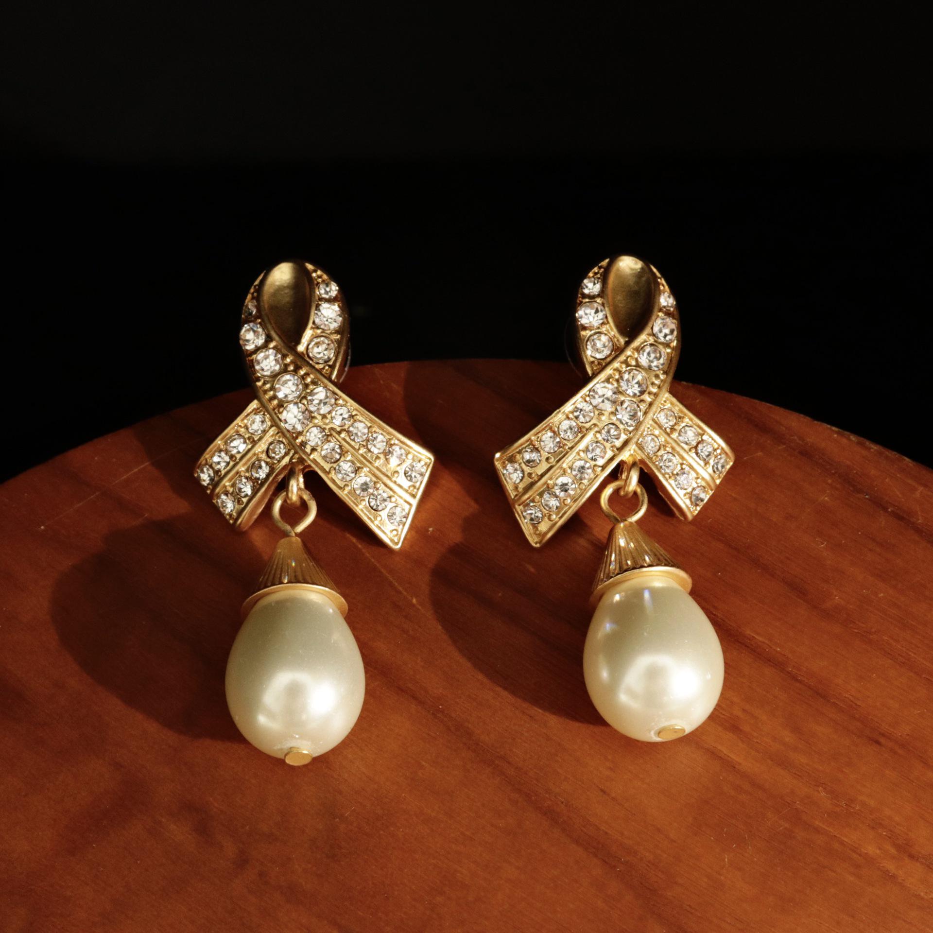 Vintage Court-Style Rhinestone & Pearl Pendant Earrings - Retro Niche Accessory