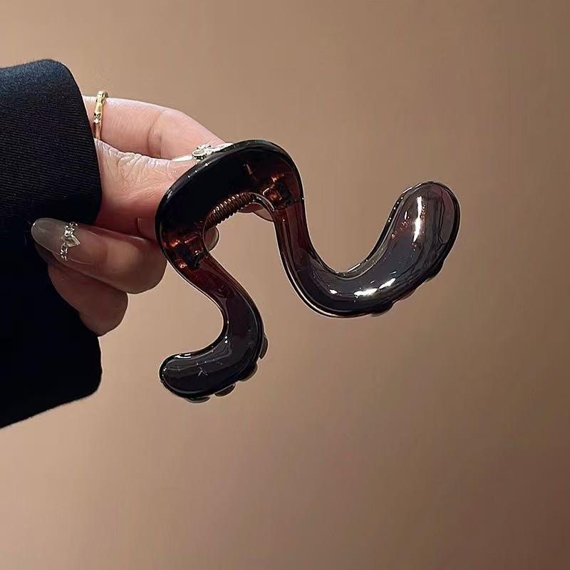 

High-End 2025 Geometric Claw Clip for Women - Stylish High Ponytail & Hair Fixing Accessory