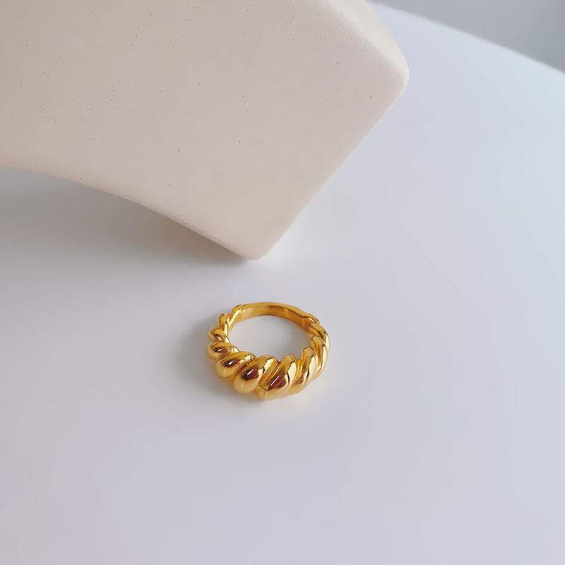 Simple Titanium Steel Ring Women's Croissant High-end Cool Style Ring Jewelry