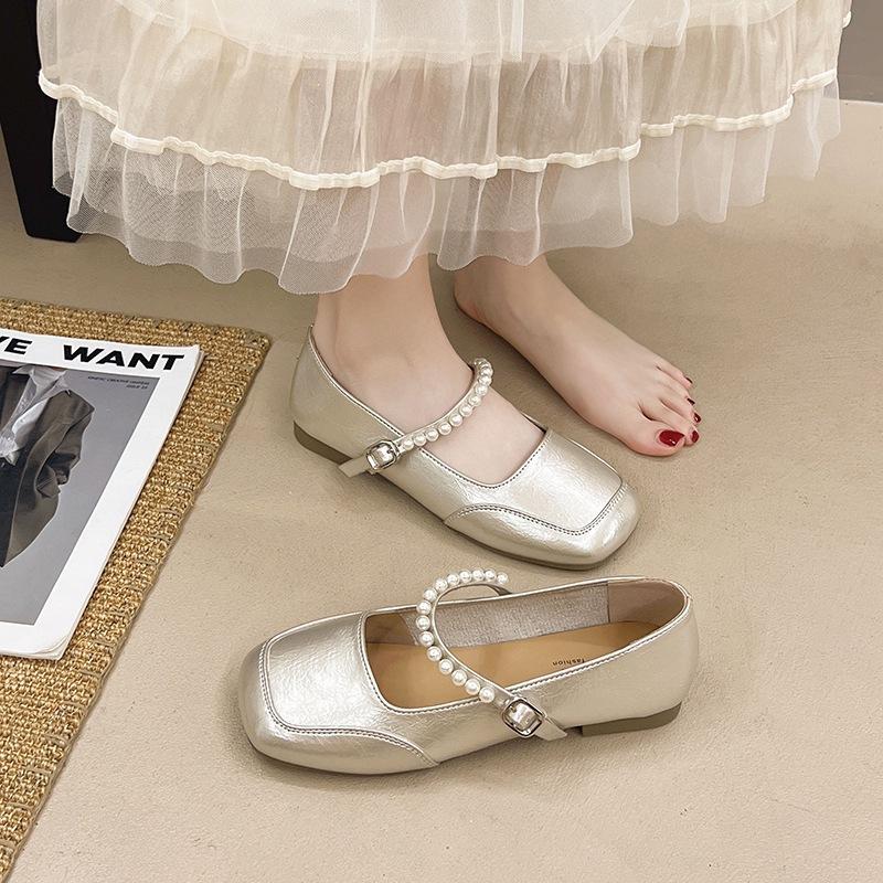 Beautiful flat-bottomed French silver light-mouth single shoes for women's 2025 new spring and autumn with skirt Mary Jane small leather shoes