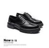 Leder-Loafer für Herren: Business & Freizeit, Atmungsaktive Formelle Schuhe, Niedrig geschnitten, Dicksohlig, Britischer Stil für Hochzeiten.