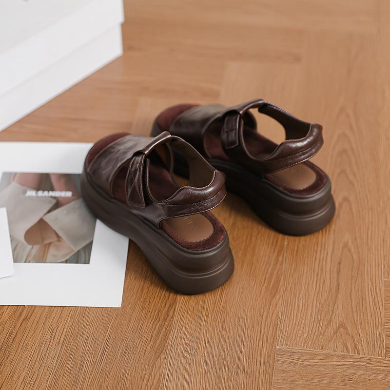 Britische Retro Sommer neue Sandalen Damen dicke Sohlen erhöhen die Höhe, offene Zehen flache Sohlen sind leicht, einfach zu tragen, machen nicht müde, Sandalen Damen