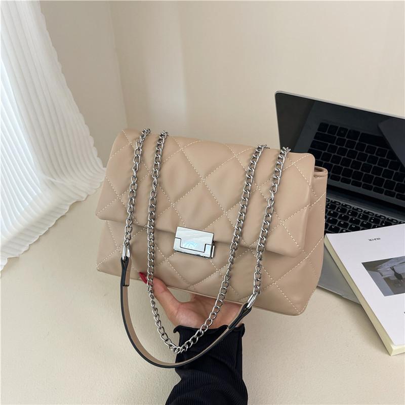 Rhombus embroidery thread small square bag women's 2026 autumn popular versatile fashion chain single shoulder messenger bag