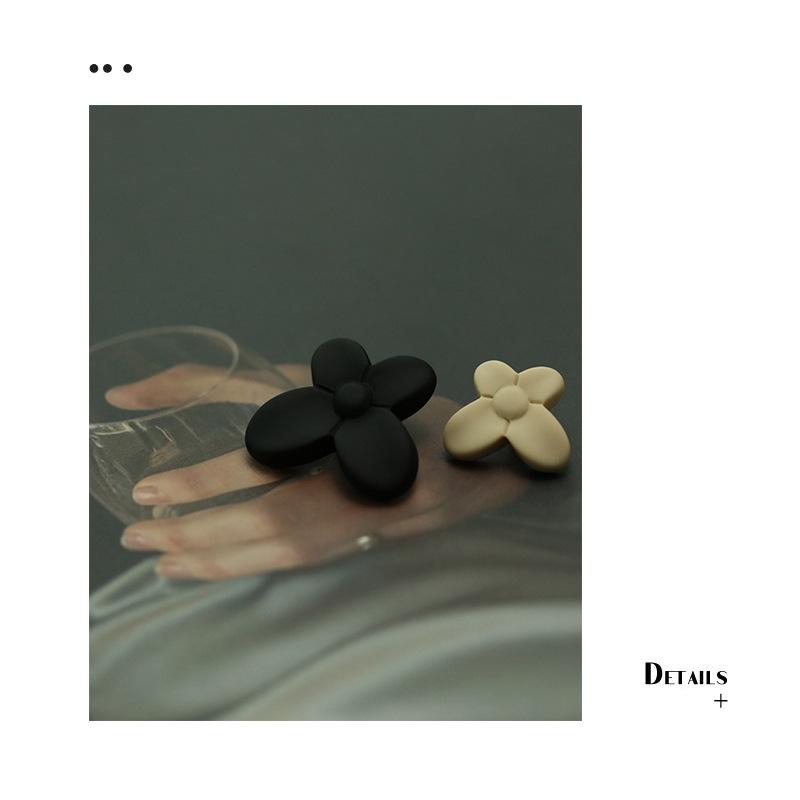 Xiaoxiang Simple Style Four-Leaf Clover Button Butterfly Suit Decorative Buttons Tweed Jacket Coat Button Women