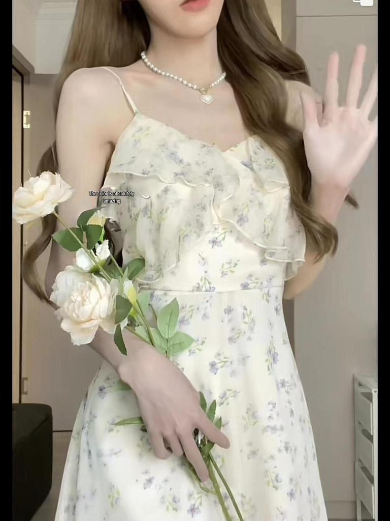 Elegant Floral Suspender Skirt: French Retro Slim V-Neck Dress, This Year's Trendy Sweet Women's Fashion