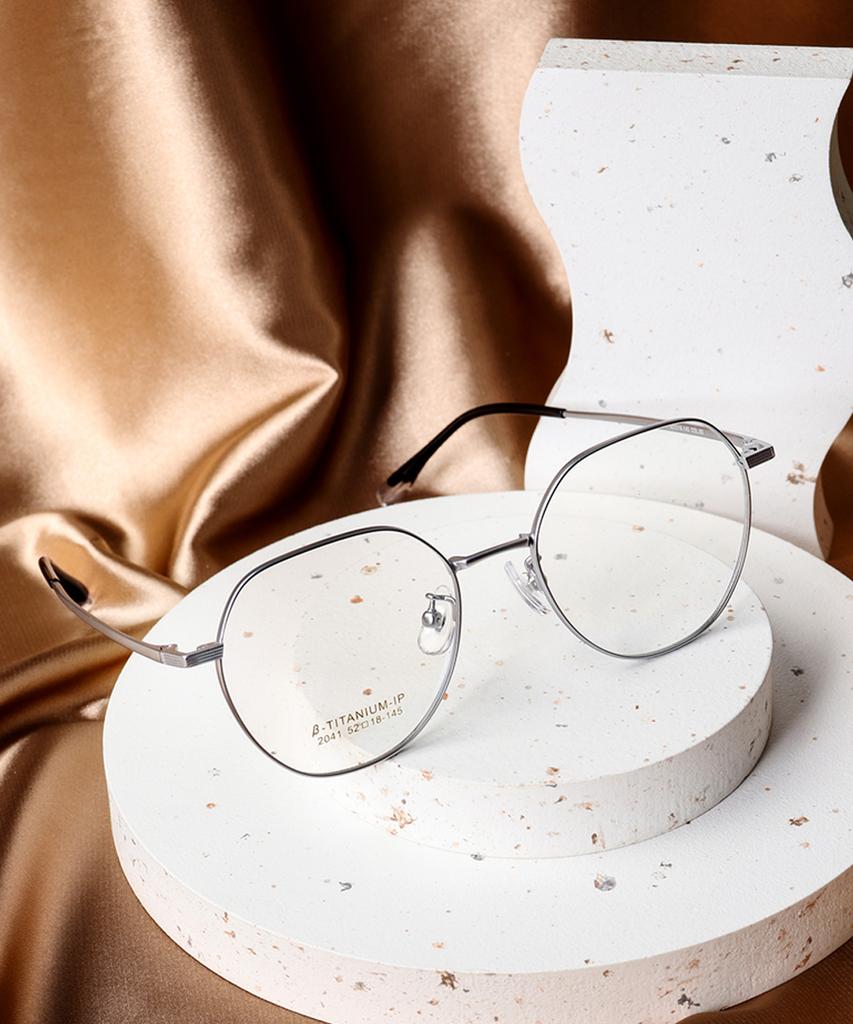 Lingkeonpeuleim 2041 Titanium Eyeglass Frame Silver