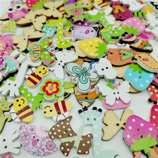 50Pcs/Bag Button Eco-friendly Cartoon Animal Pattern Wood Knitting Clothes Buttons for Home
