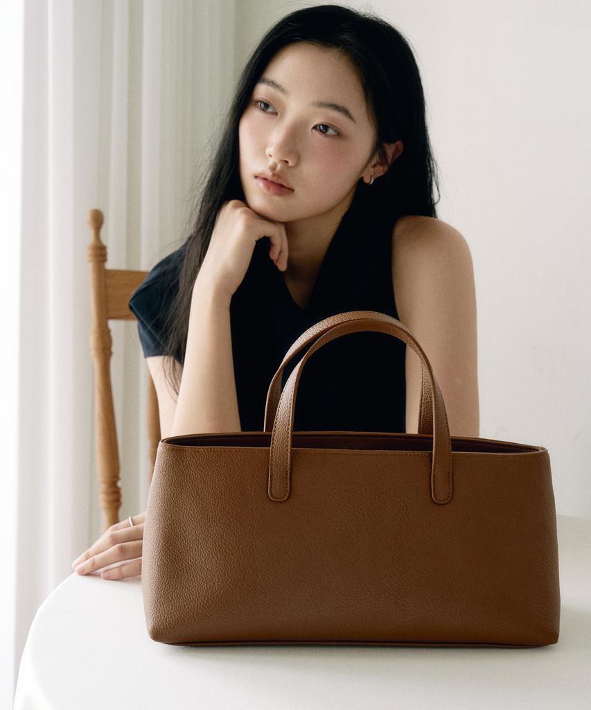 Adelrea Aret Bag Essential Tote Bag Brown