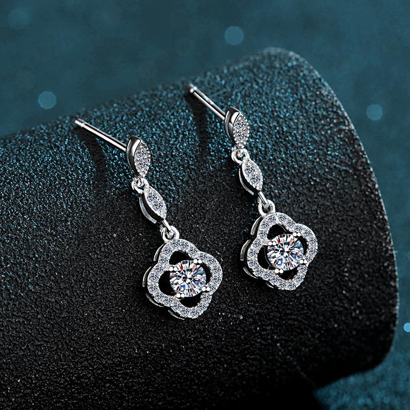 

Серьги Mosan из стерлингового серебра 925 пробы с бриллиантами 60 точек Клевер