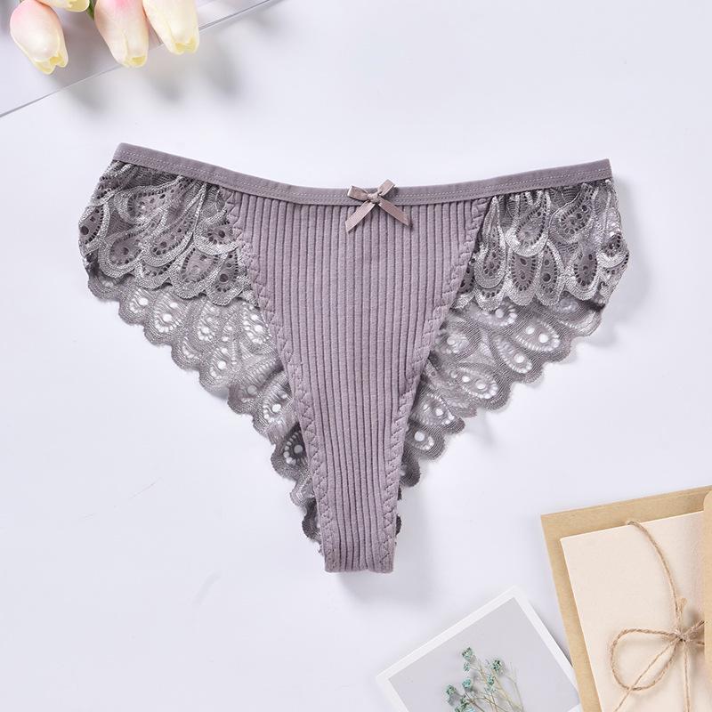 Women's Plus Size Seamless Mid-Rise Thong with Lace Trim, Breathable Pure Cotton Crotch