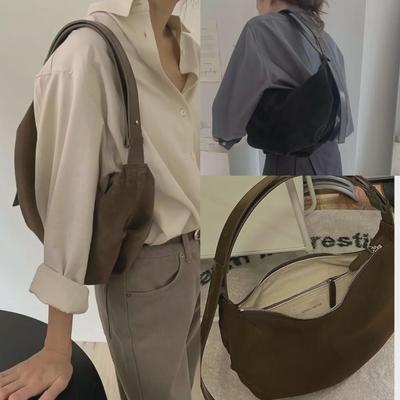 Borsa a tracolla a sacchetto in vera pelle scamosciata retrò NothingWritten per donna