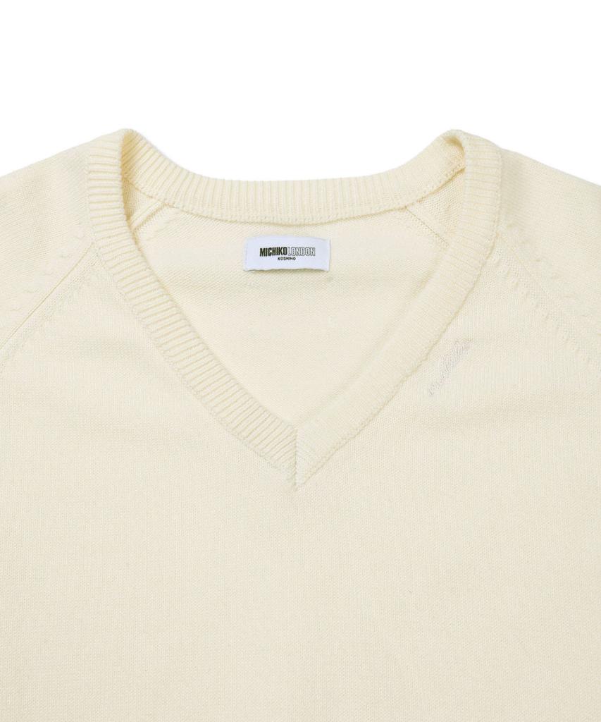 Michikoleondeonkosino Basic V-Neck Wool Knit Ivory
