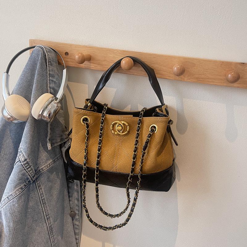 

High-value handbag women s 2025 autumn new trendy diamond chain shoulder bag large-capacity tote bag women