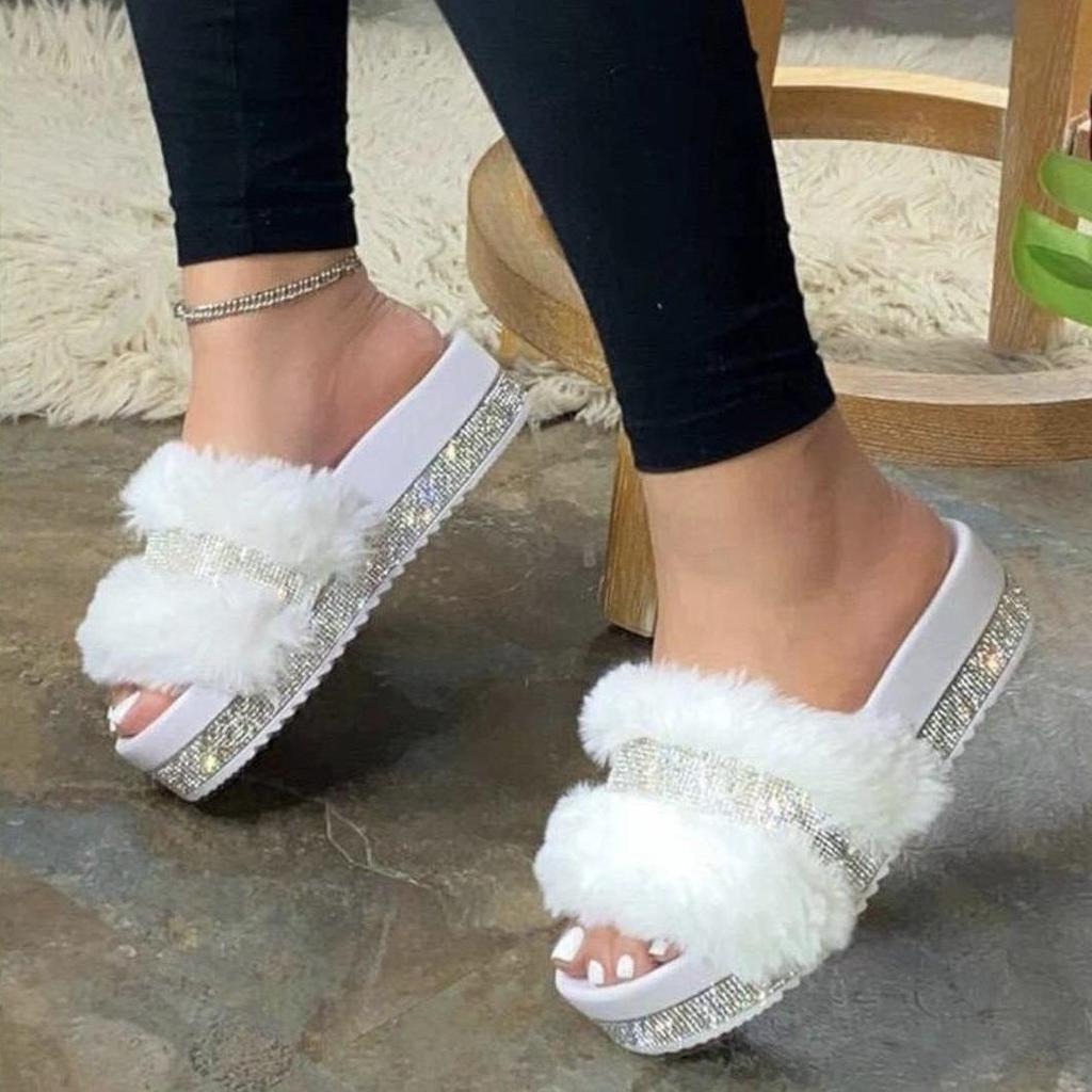 Fashion Women's New Thick Bottom Water Diamond Hairy Slippers for Women's Autumn and Winter Flat Bottom Large Anti slip Slippers