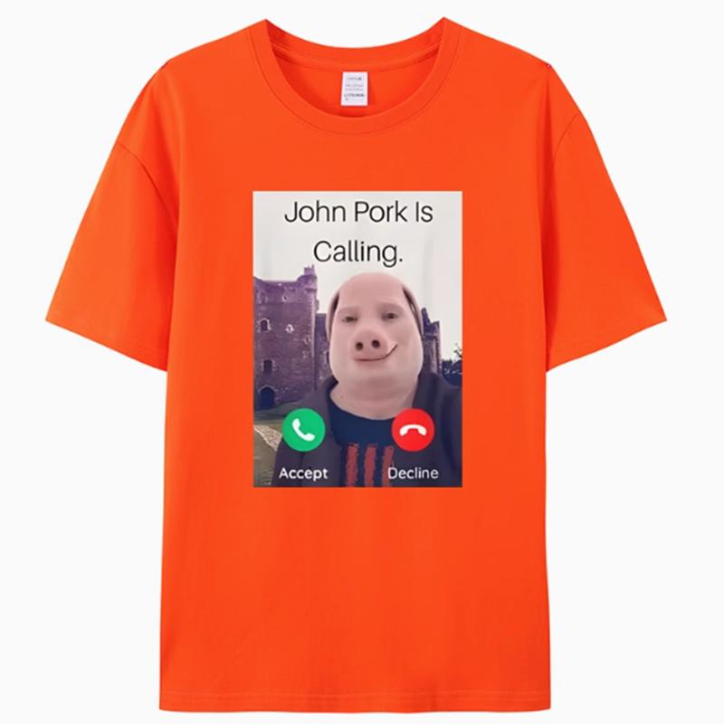 2025 John Polk Is OnThe Phone Answering Phone Luxury T-shirt Humorous Funny Pig Lover Graphic T-shirt Short Sleeve 100% Cotton