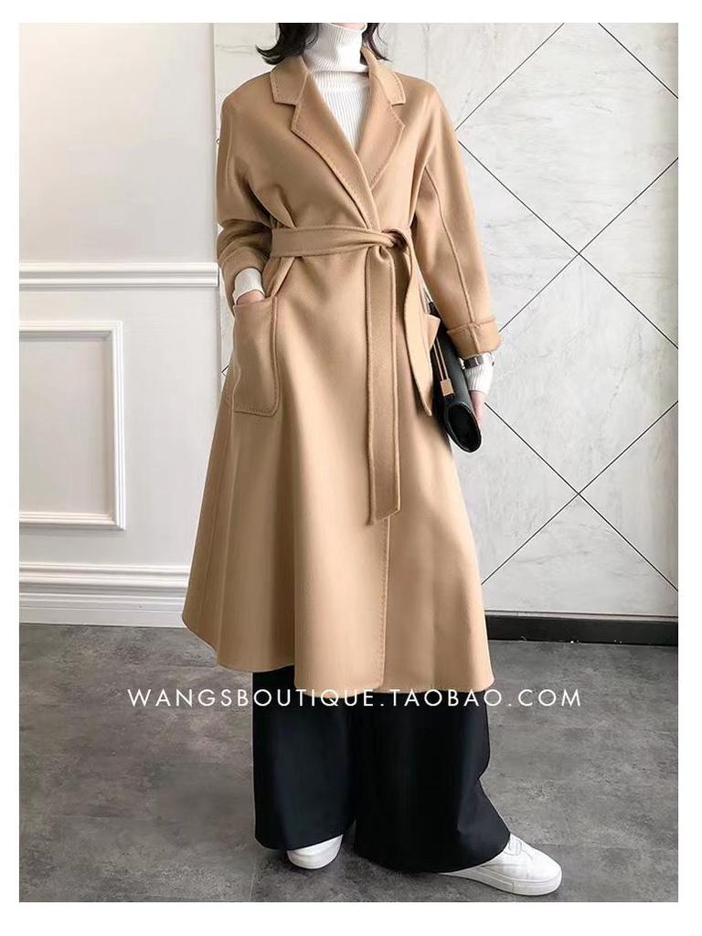 Max Family Style 2023 Women's Extra Long Wool Coat in New Water Ripple Design