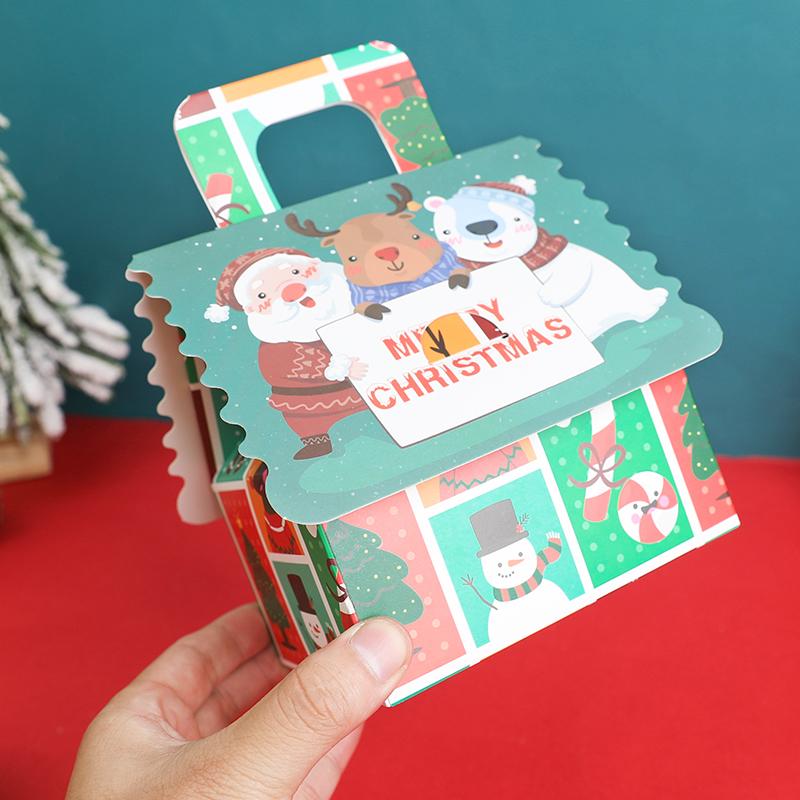 4 Stück Weihnachts Hausform Geschenkboxen Kraftpapier Süßigkeiten Kekse Geschenkverpackungsbox mit Henkel Weihnachtsbaum Anhänger Partyzubehör