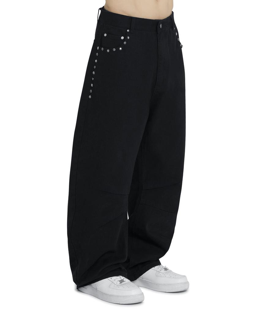 Opeunyadeu(Owai) Star Rivet Relaxed Curved Pants - Black