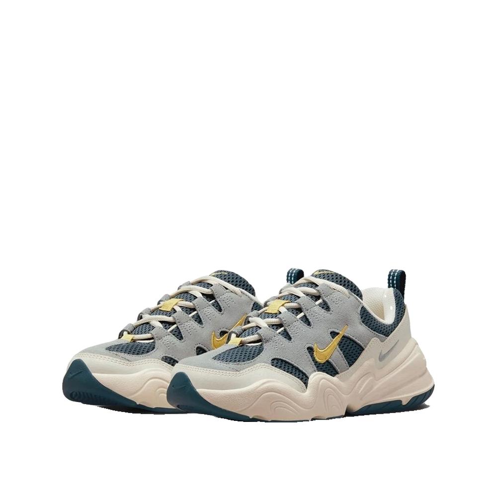 Sport Shoes Nike Tech Hera