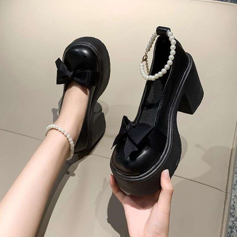 Mary Jane high heels women's 2025 new French retro versatile temperament thick heel single shoes gentle style bridesmaid shoes