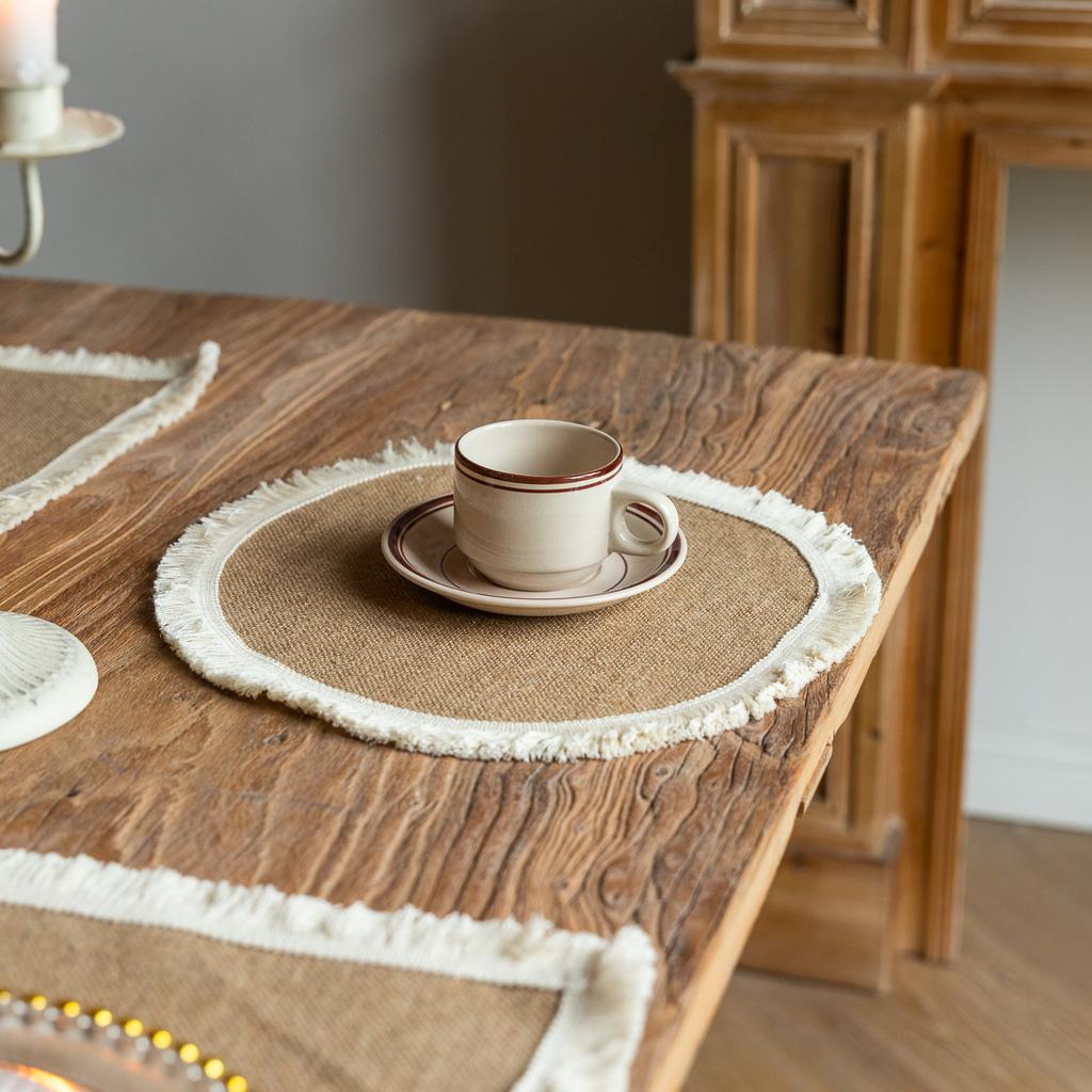 Covoraș pentru mâncare occidentală japoneză Iută coreeană pentru exterior Petrecere Asia de Sud-Est Culoare solidă Dantelă Masă de dining Covoraș izolator Suport de pahar