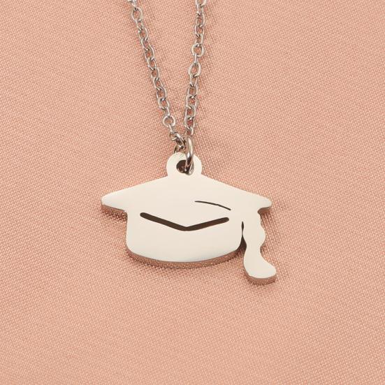 Graduation Cap Necklace Unisex Graduation Cap Charm Necklace Graduation Keepsake Jewelry Gift for Best Friend Graduate