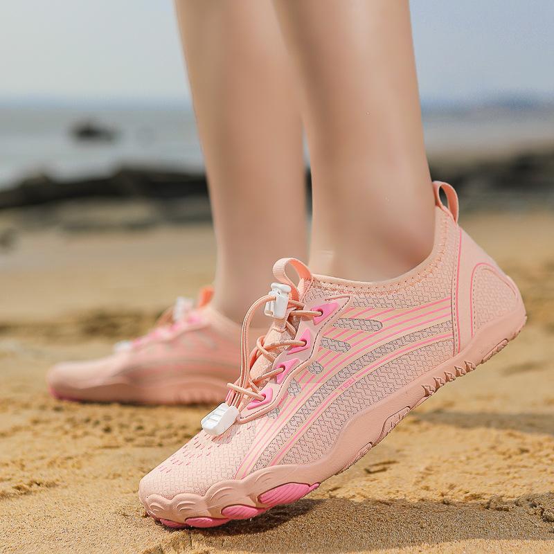 New-style river-trekking shoes: comfortable, breathable sandals for couples, outdoor sports, wading, hiking and mountaineering – five-finger shoes.